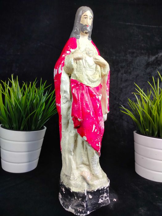 Stara gipsowa figurka Serca Jezusa