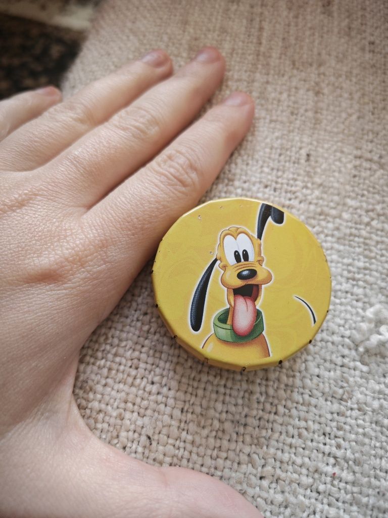 Disney Pluto - małe metalowe pudełko
