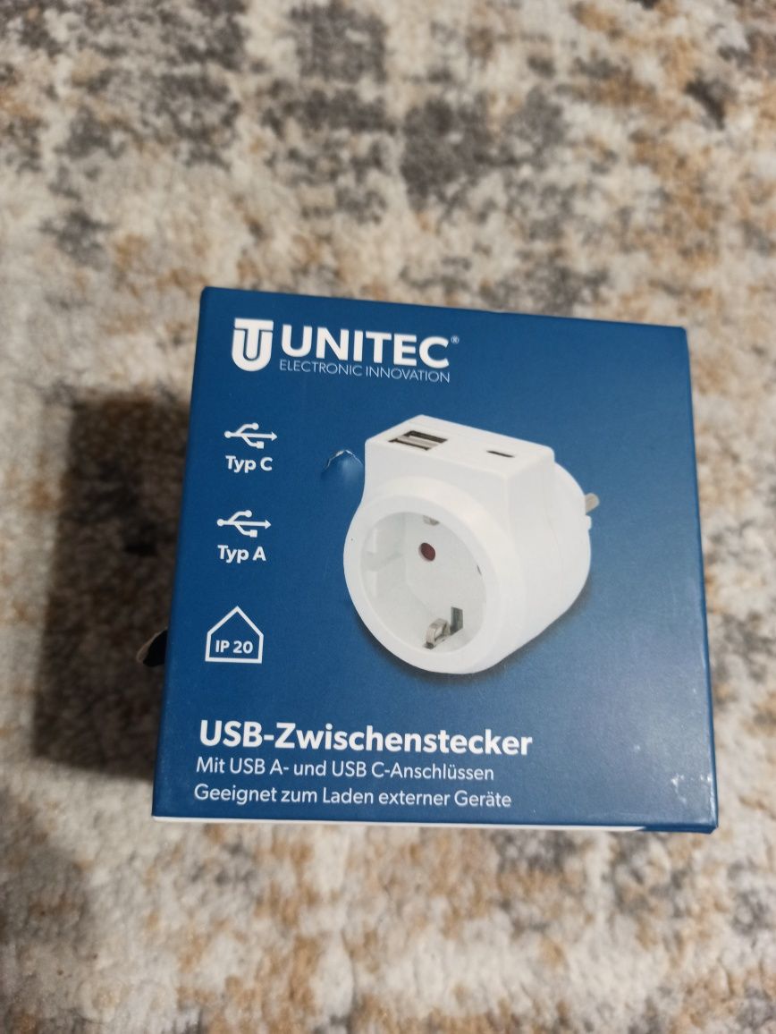 Wtyczka pośrednia ładowarka Unitec 30917 2x USB i USB-C IP20 nowa