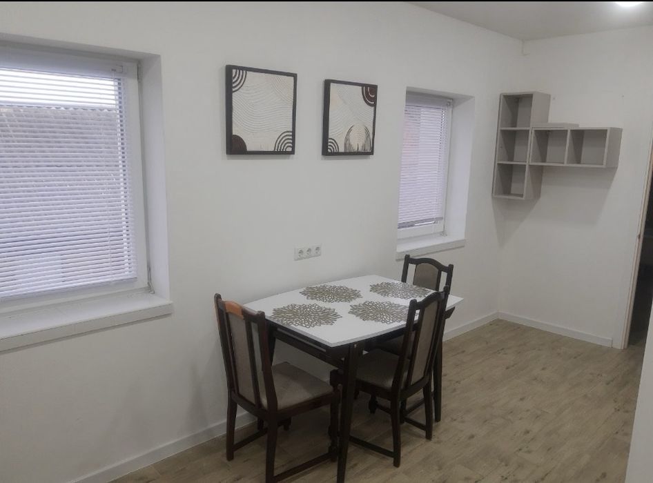 Продаж будинку в місті