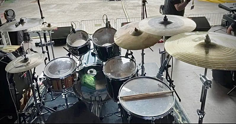 Baterista experiente com material Lisboa