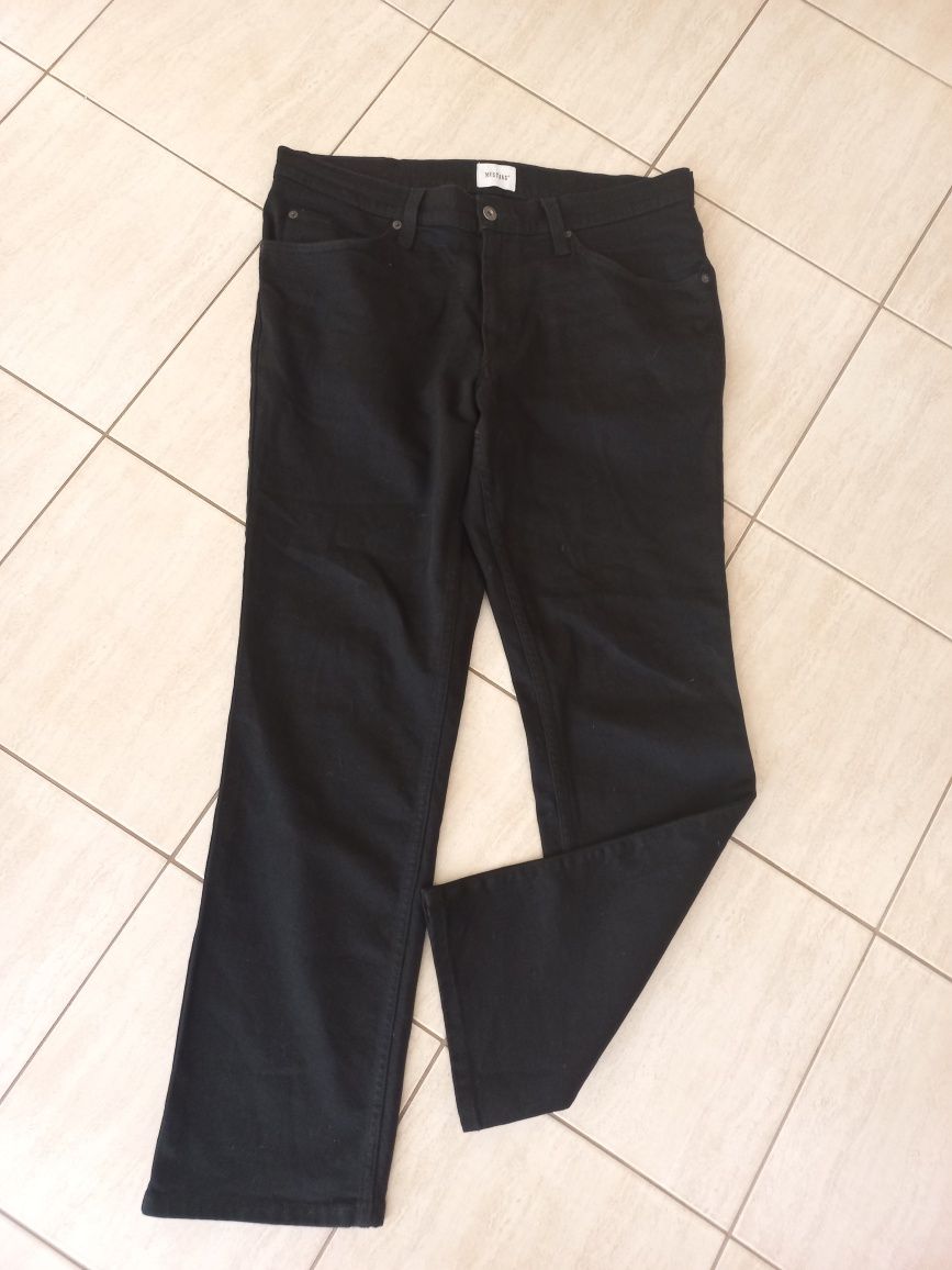 firmowe spodnie jeans-MUSTANG-XL-36/32-czarne-szer-pas-48cmx2