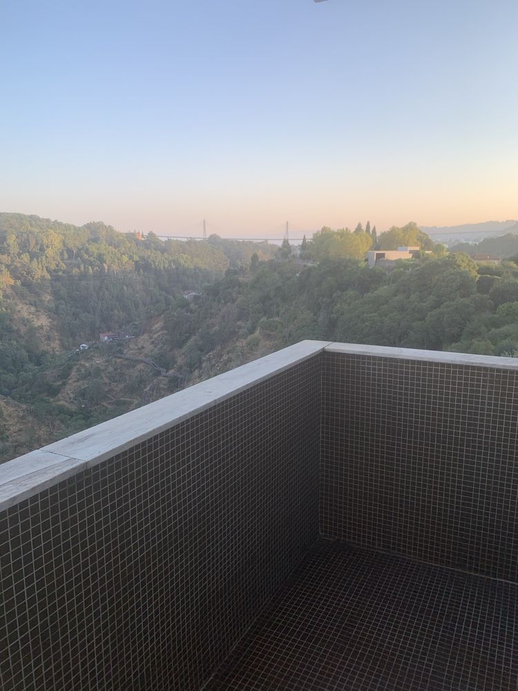 Quarto para menina estudante universitaria - Vila Real