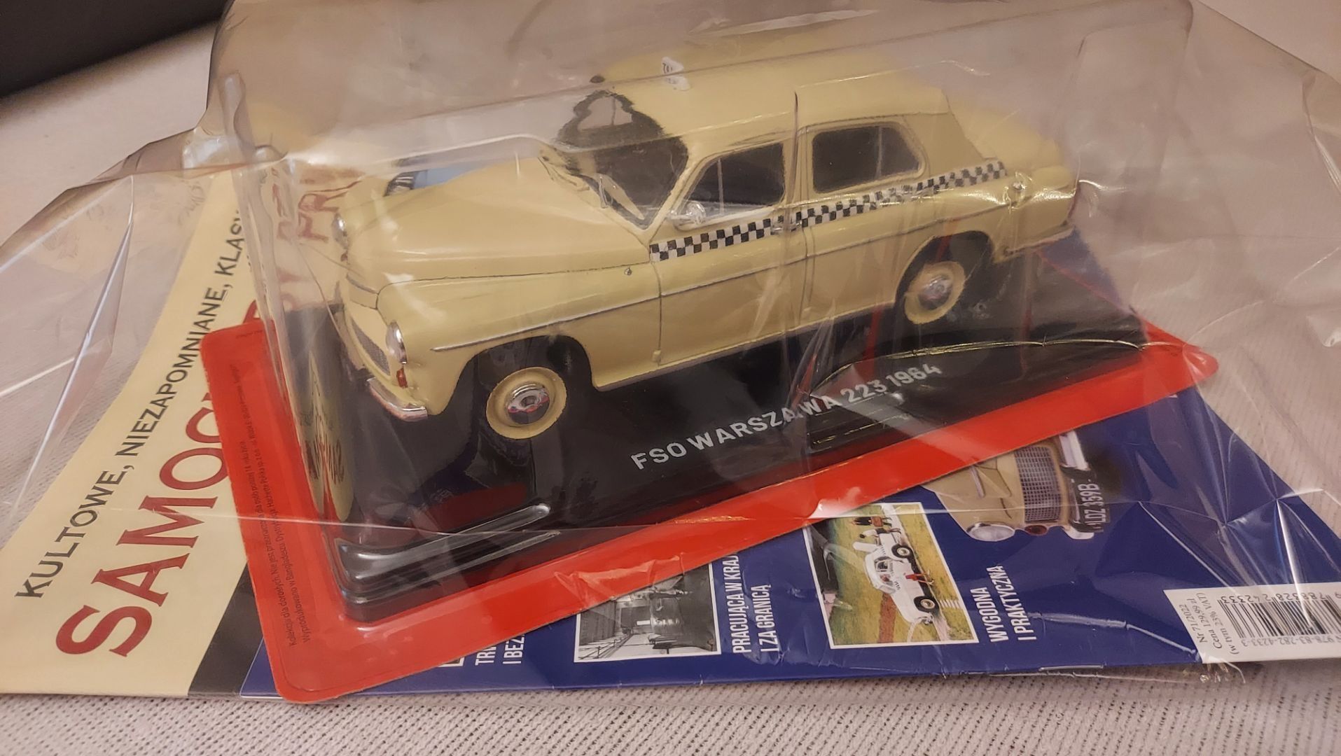FSO Warszawa 223 TAXI rok 1964 1:24 Hachette model nr 71 Samochody PRL