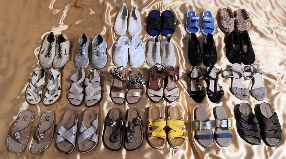 Большая коллекция летней и демисезонной разной женской обуви