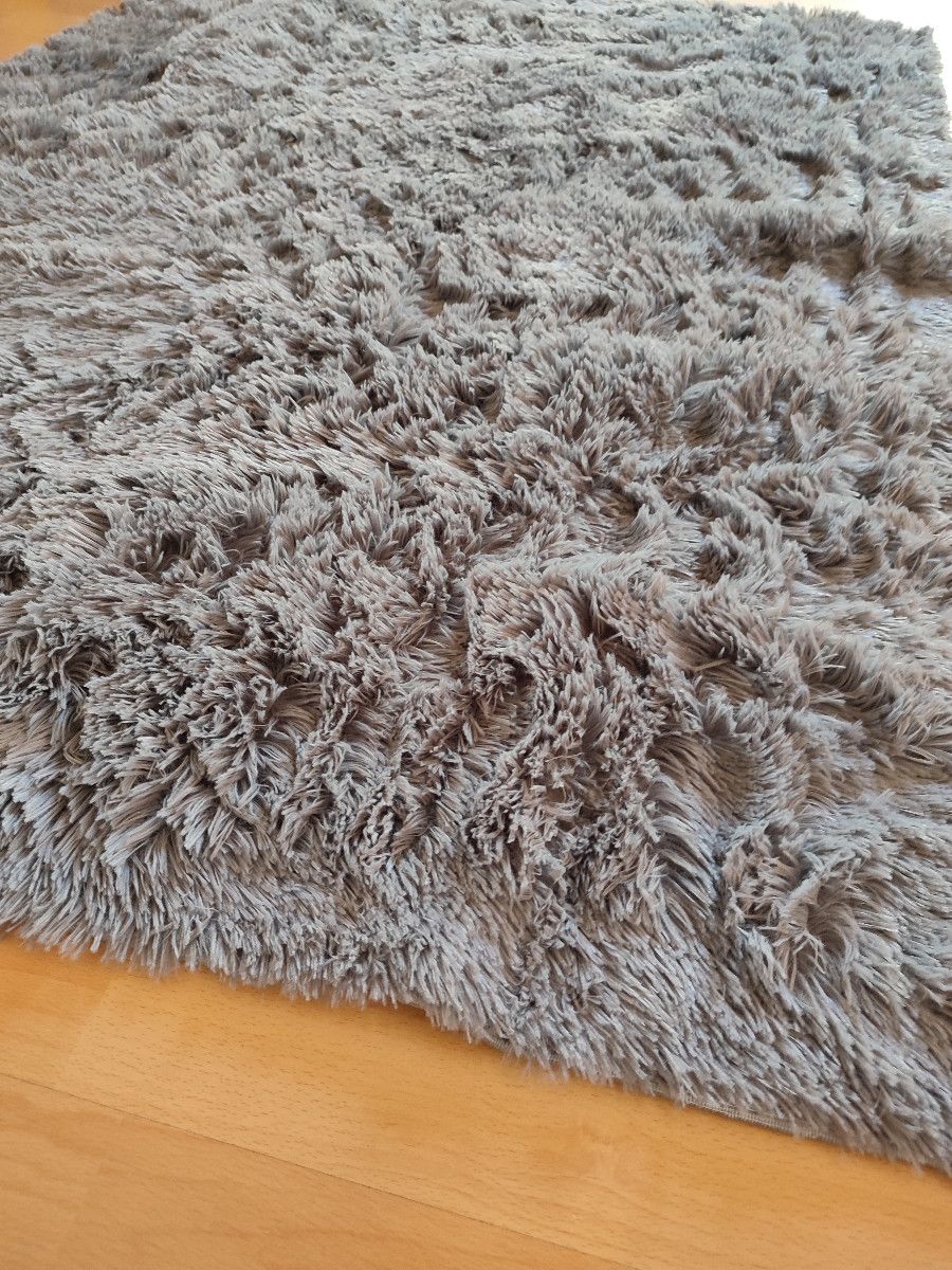 Nowy szary dywan puszysty 120x160 cm