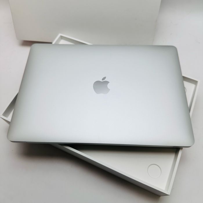Open Box! MacBook Air 13" 2020 M1 Silver 16GB 256GB SSD