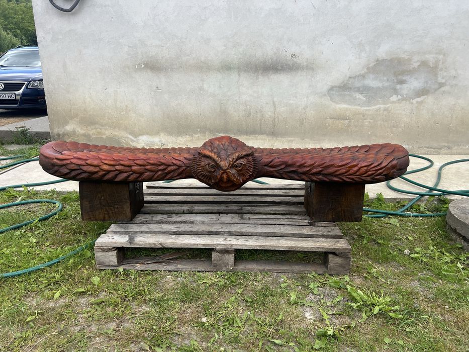 Скульптура з дерева