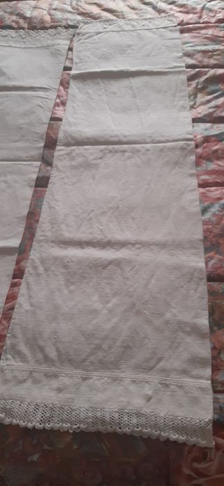 Travesseiros de linho com perto de 100 anos feitos no tear pela minha