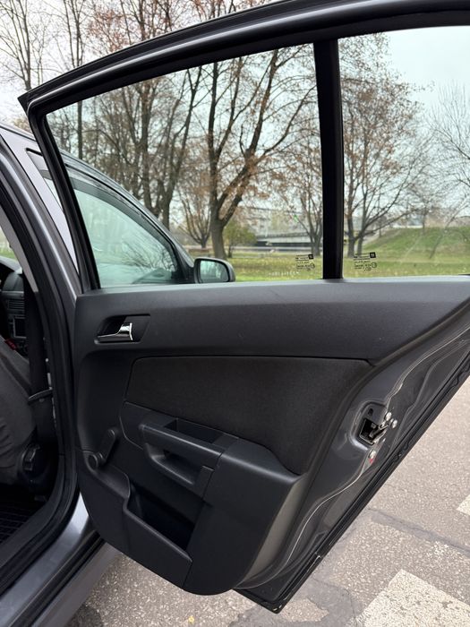 Автомобиль в отличном состоянии!