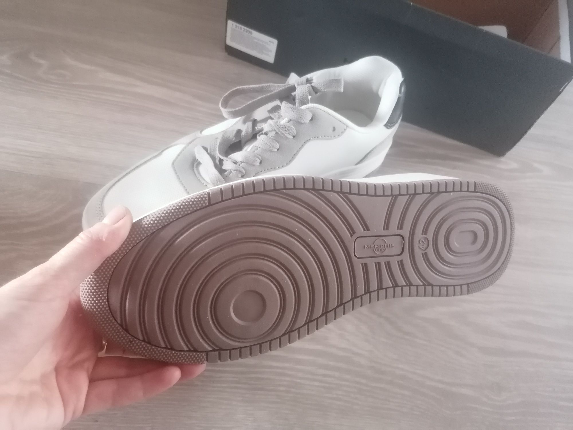 Buty męskie rozmiar 42 nowe