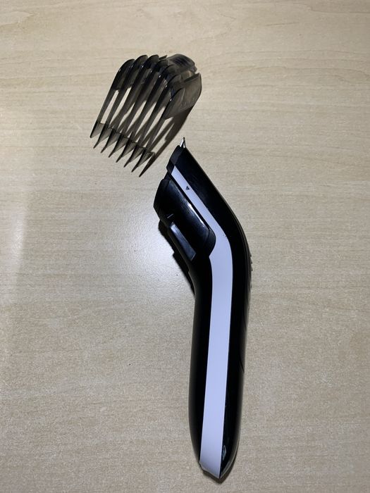 Машинка для стрижки Phillips