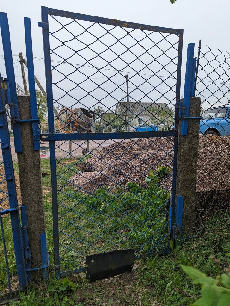 Металеві Ворота з фірткою паркан
