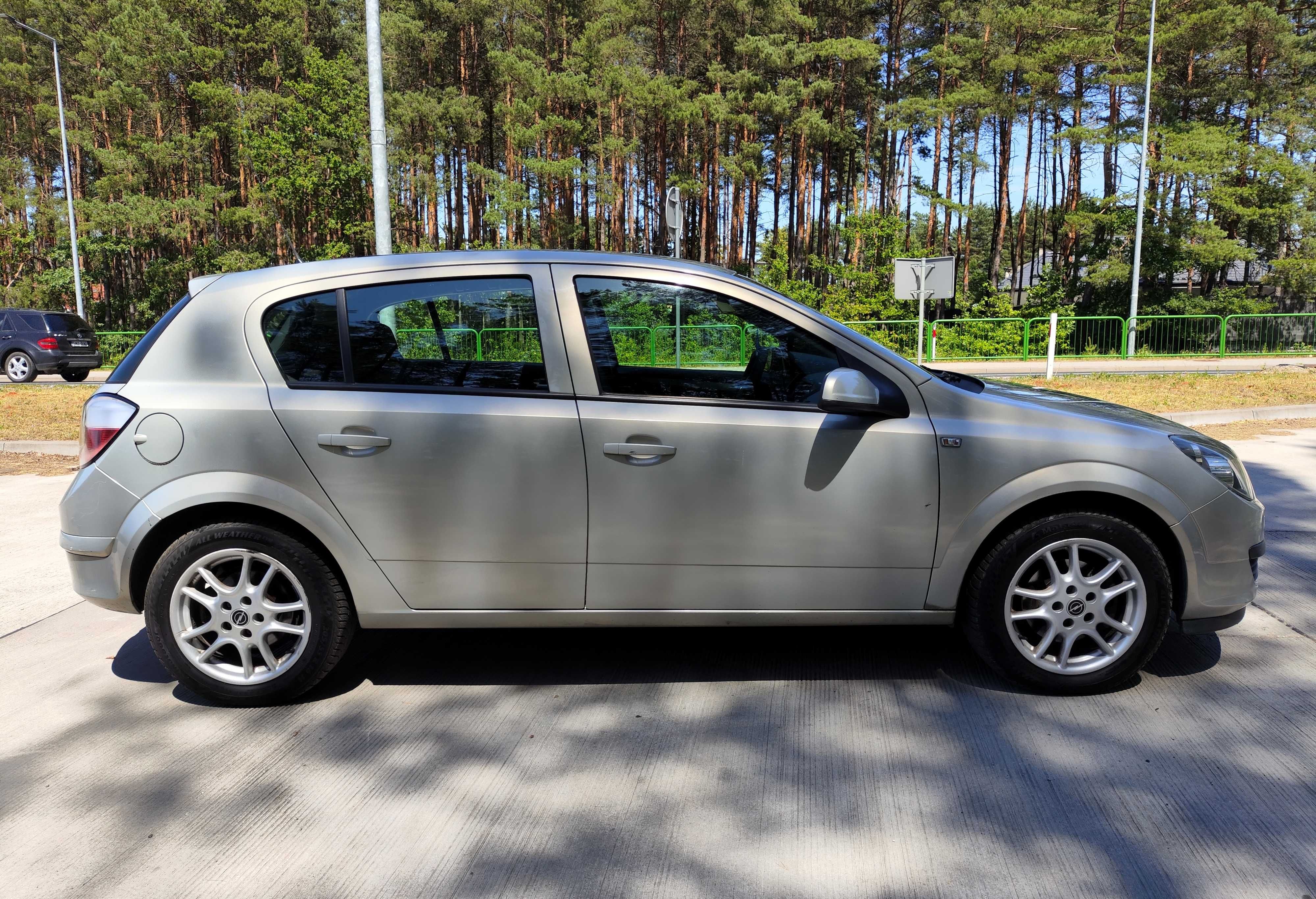 Opel Astra H 1.3 CDTI 90KM, 2006 rok, 5-drzwi, stan bdb