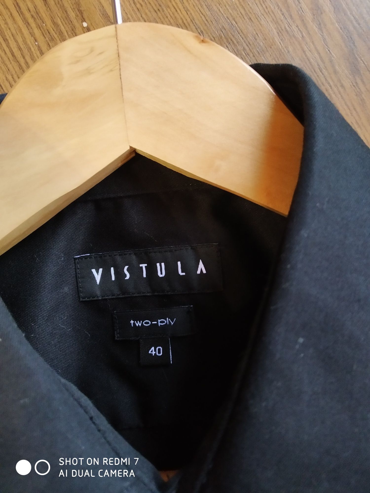Czarna koszula Vistula 40