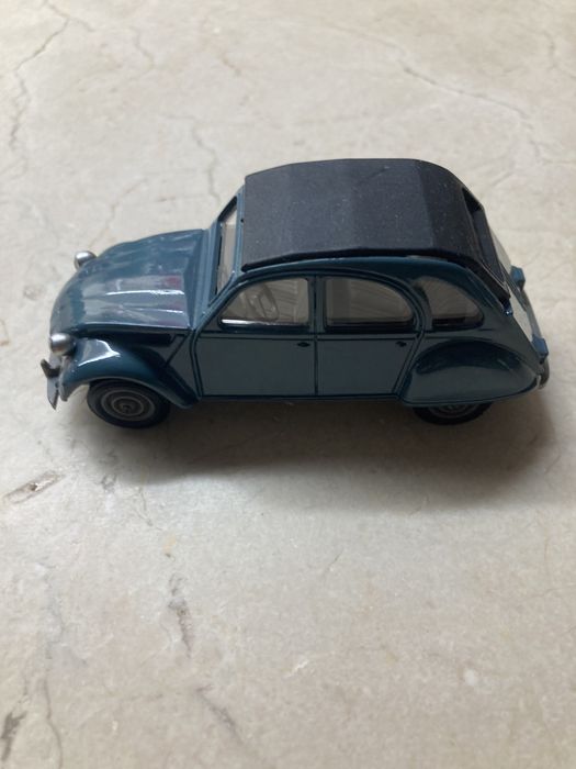 Citroen 2CV da Solido