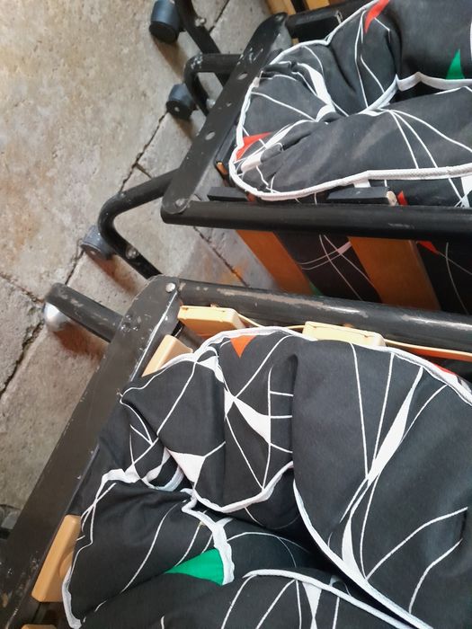 Łóżko rozkładane polowe turystyczne kempingowe wygodne z raszkami Rze