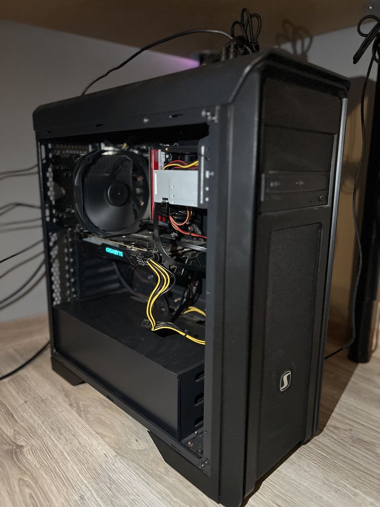 KOMPUTER DO GIER GTX1080 I7 7700K, z monitorem 27”, kierownica G29