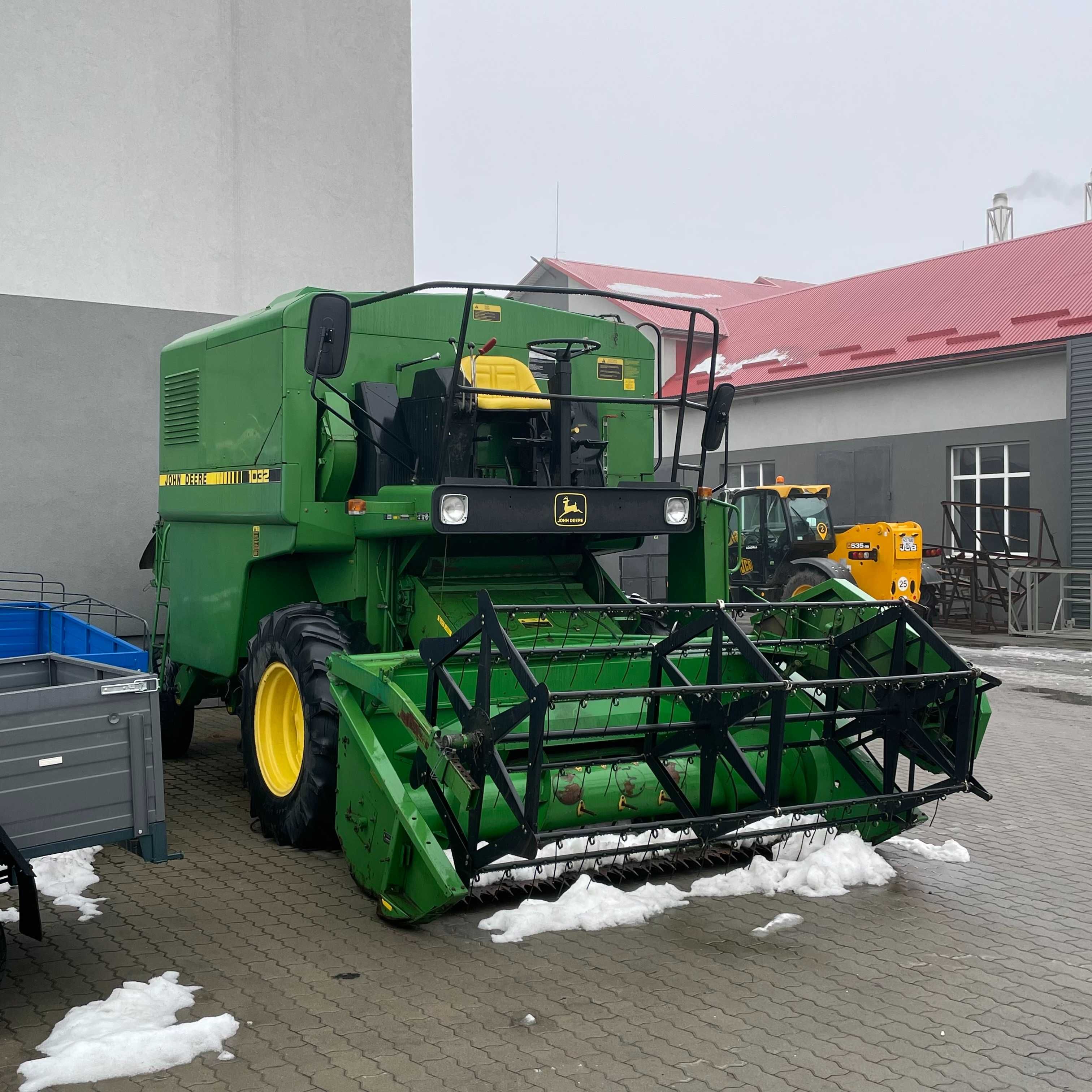 Комбайн зернозбиральний John Deere 1032 джон дір