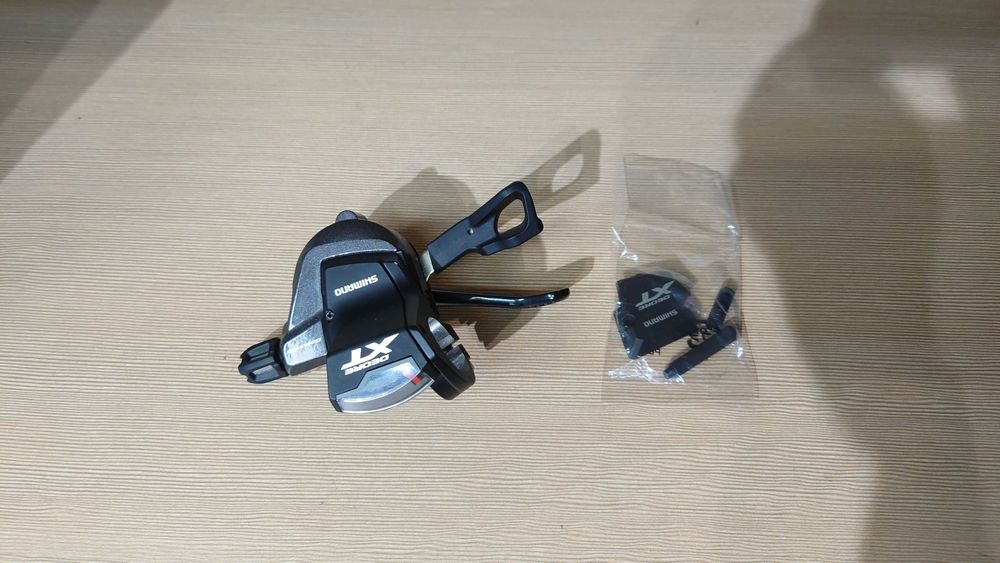 Manetka Shimano Deore XT SL-M8000 11rz Prawa obejma jak nowa #50