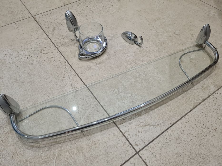 Zestaw łazienkowy lustro, półka, uchwyt, haczyk