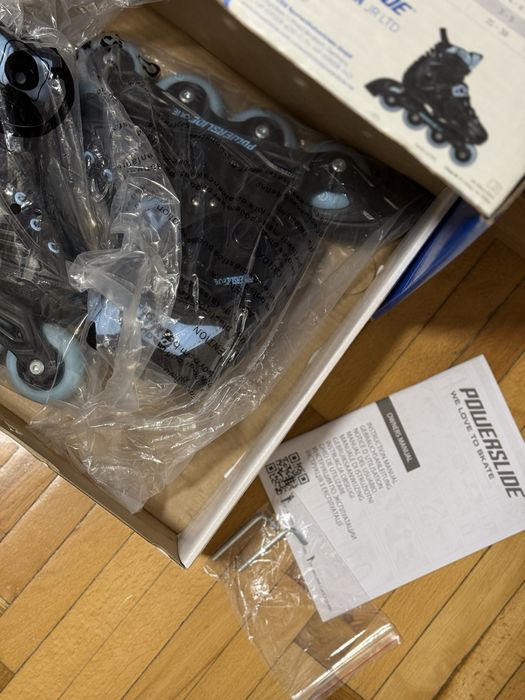 Роликові ковзани Powerslide PS One Khaan Junior, розмір 27-30