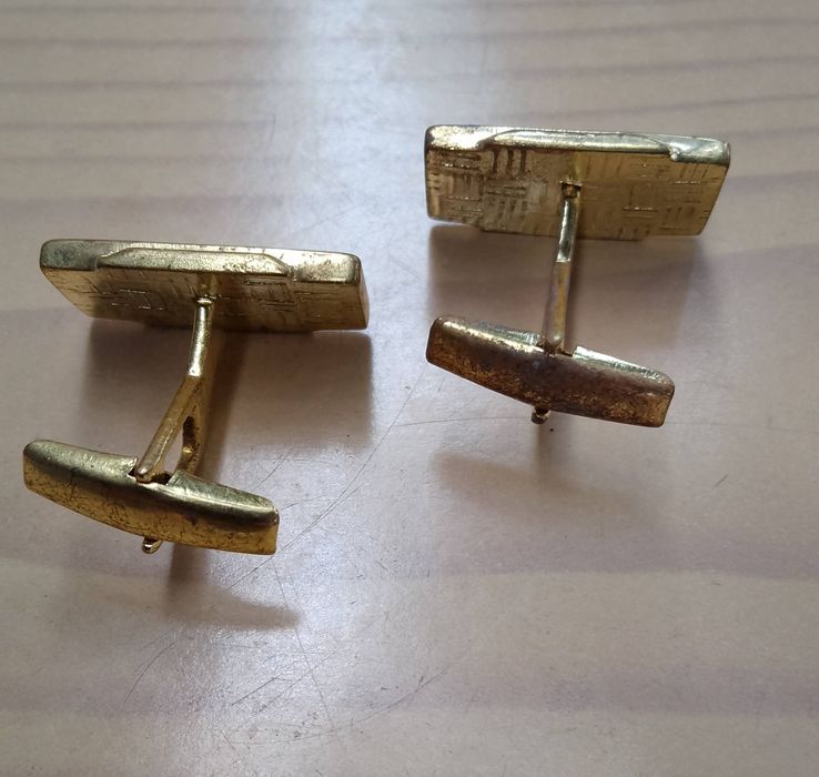 Spinki do mankietów koszuli