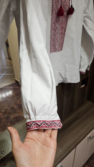 Дитяча вишита  сорочка  і сорочка8-10років VANS на 6-9років