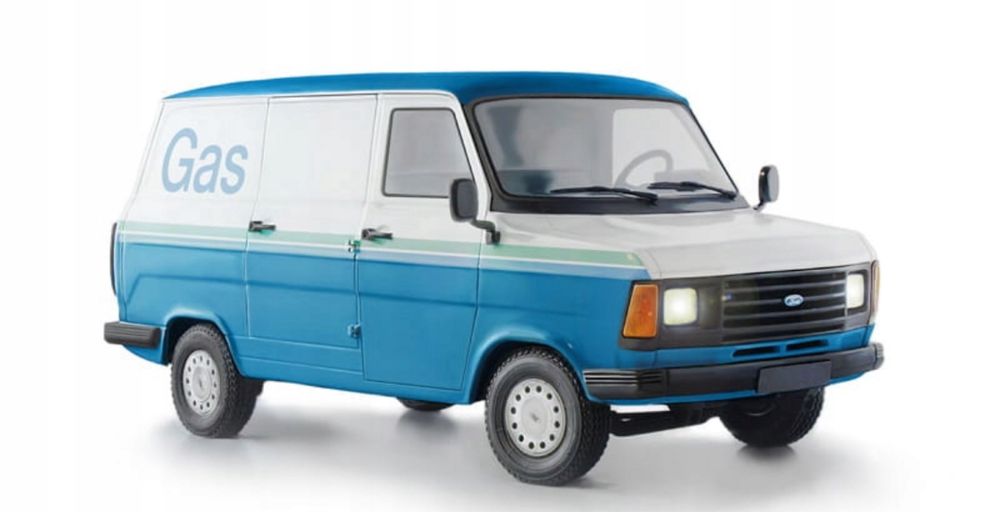 ITALERI 3687 model 1:24 samochód Ford Transit MK2