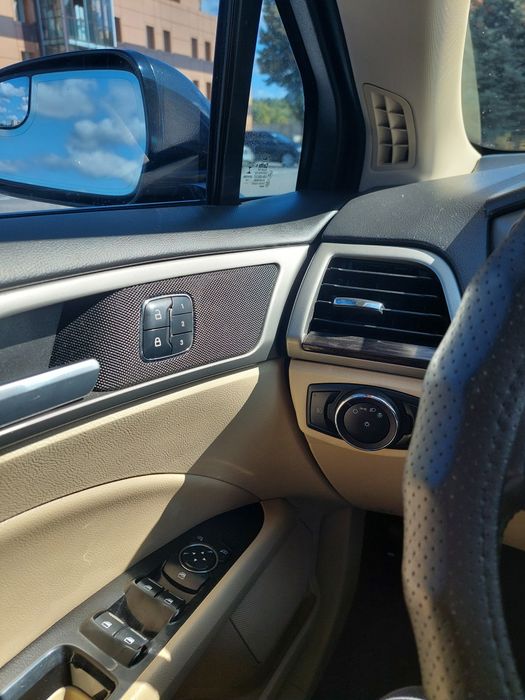 Терміново продам автомобіль дружини