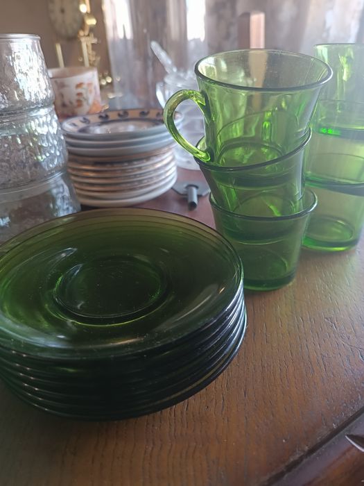 Conjunto cafe pirex verde