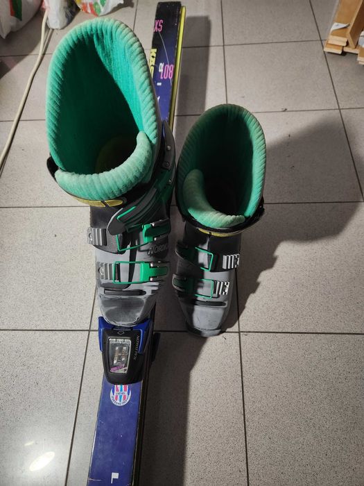 Skis Neve Kastle