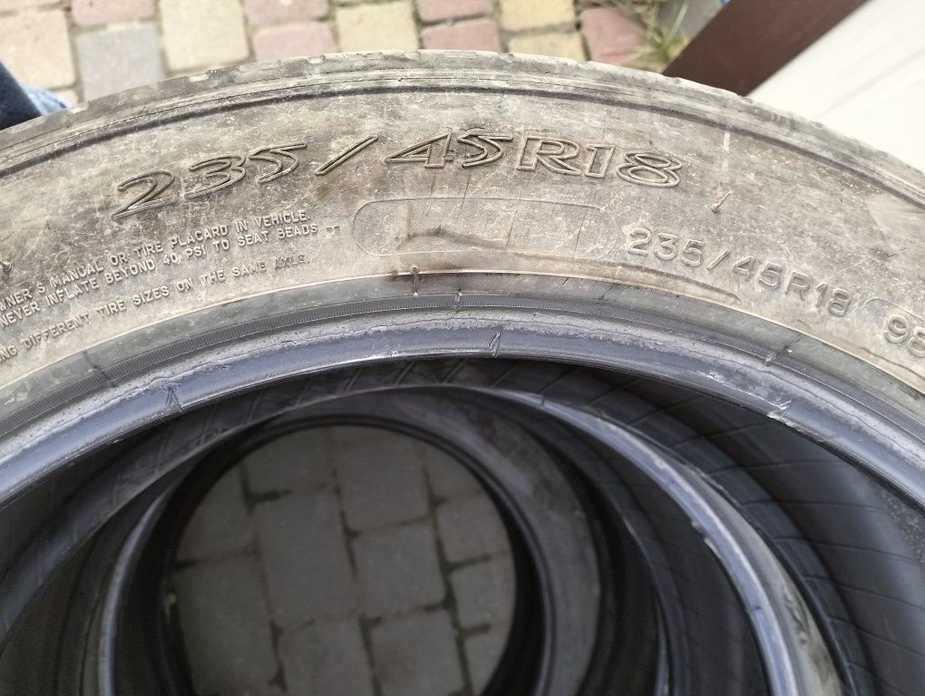 Терміново продам резину 235 45 18 michelin m+s