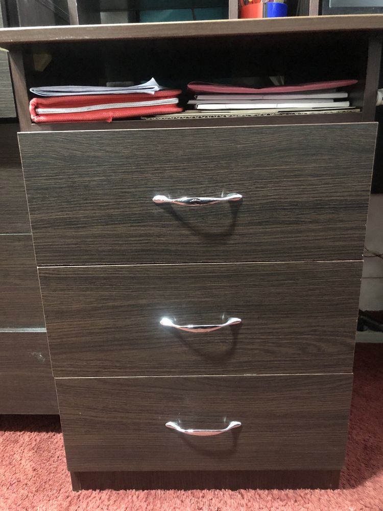 Продам стіл для компʼютера