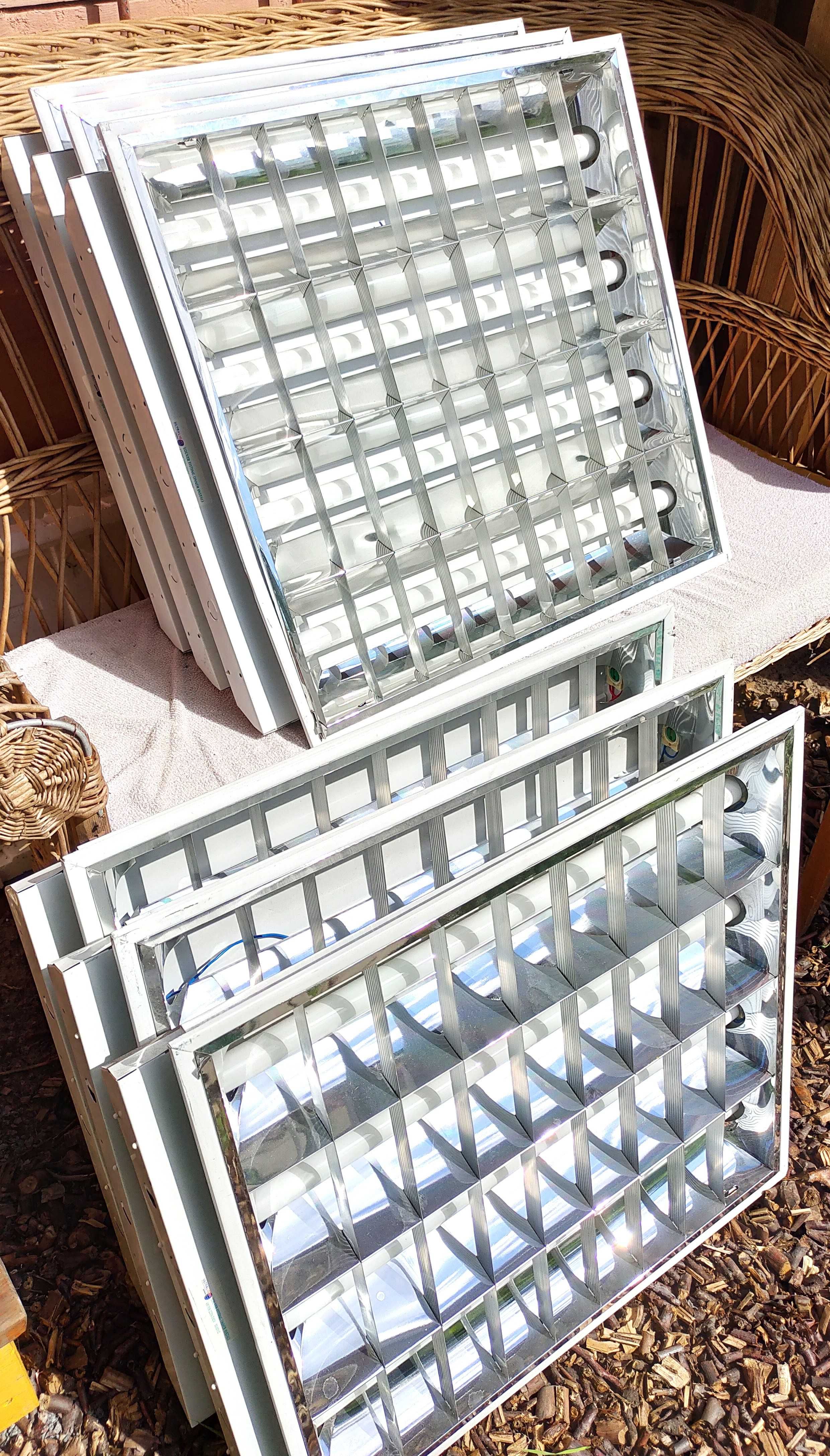 Світильник растровий накладний 600х600мм. LED.