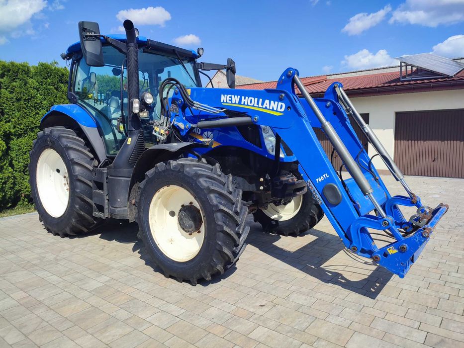 New Holland T6.125 S z ładowaczem