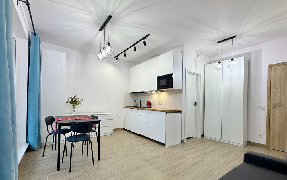 Bezpośrednio piękne świeżo wykończone mieszkanie „Nowa Krakowska”