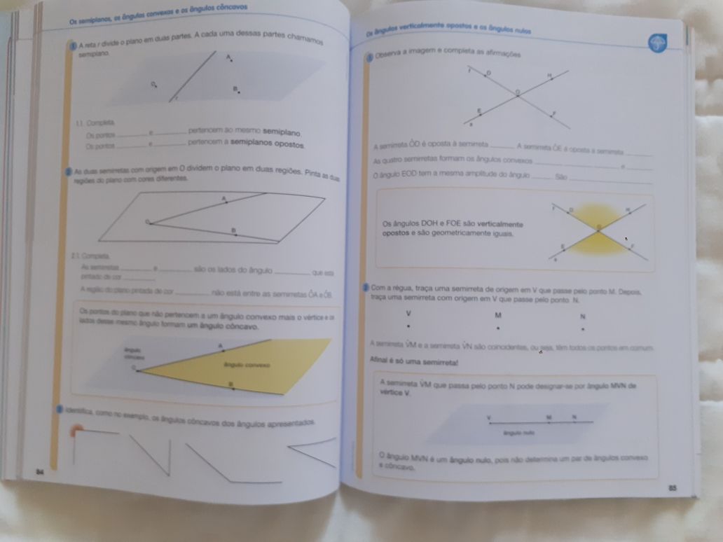 MANUAL E CADERNO DE FICHAS
Alfa - Matemática 4 - 4.º Ano