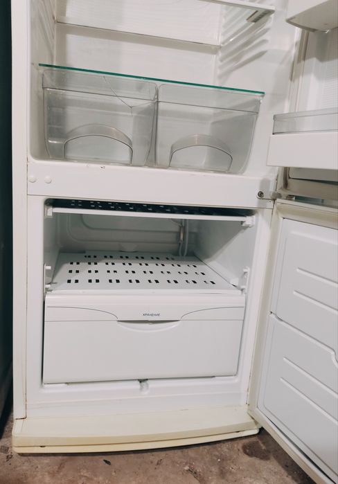 Холодильник Атлант 1,75 м.