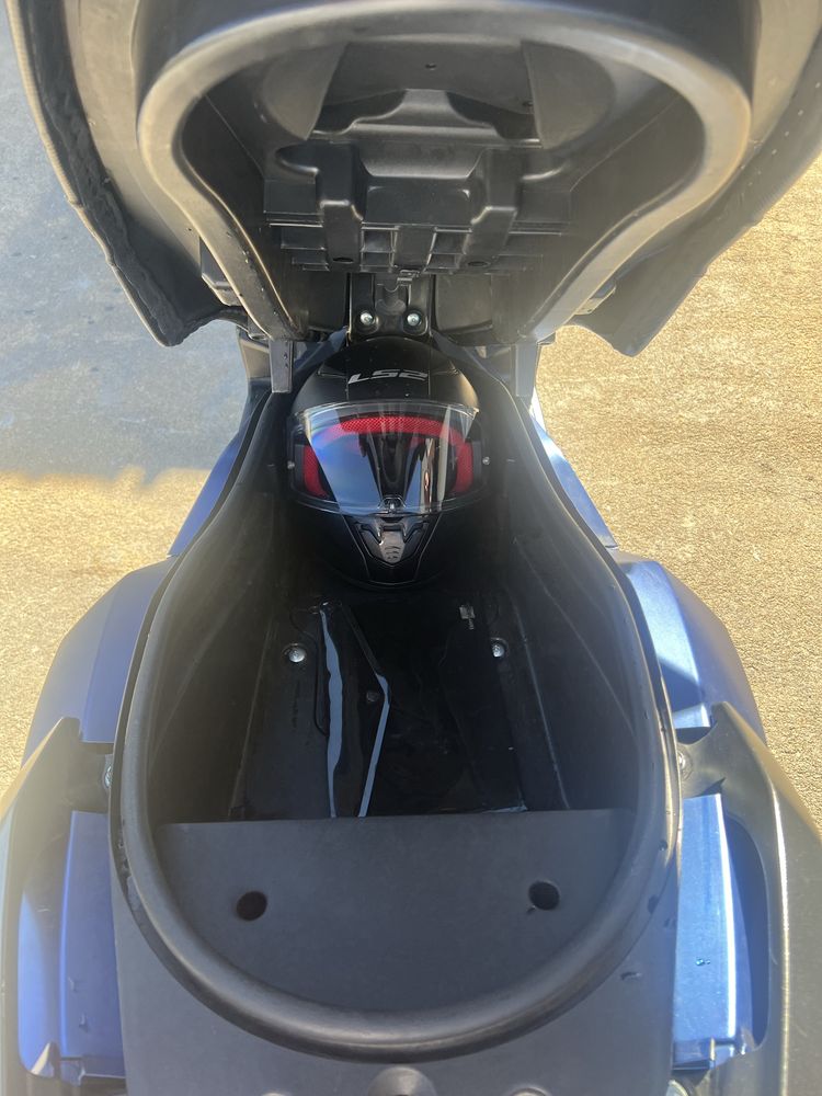 SCOOTER MITT 125 GTS