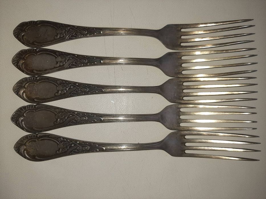 Виделки з мельхіору