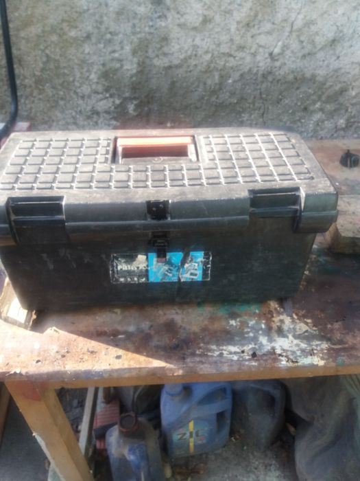 Продаю ящик для інструменту