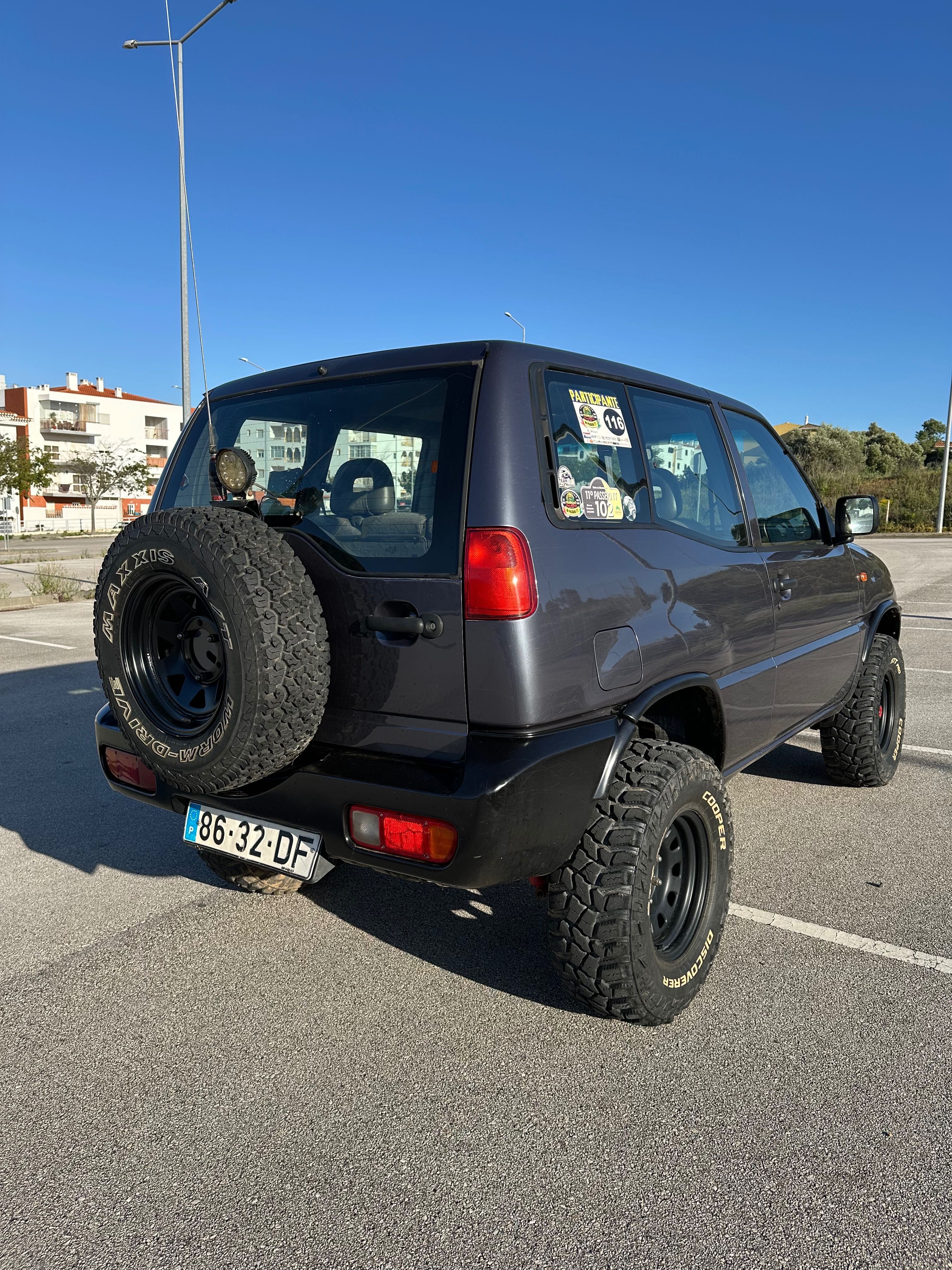 Nissan Terrano II
