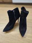 Botki zamszowe Caprice 38,5