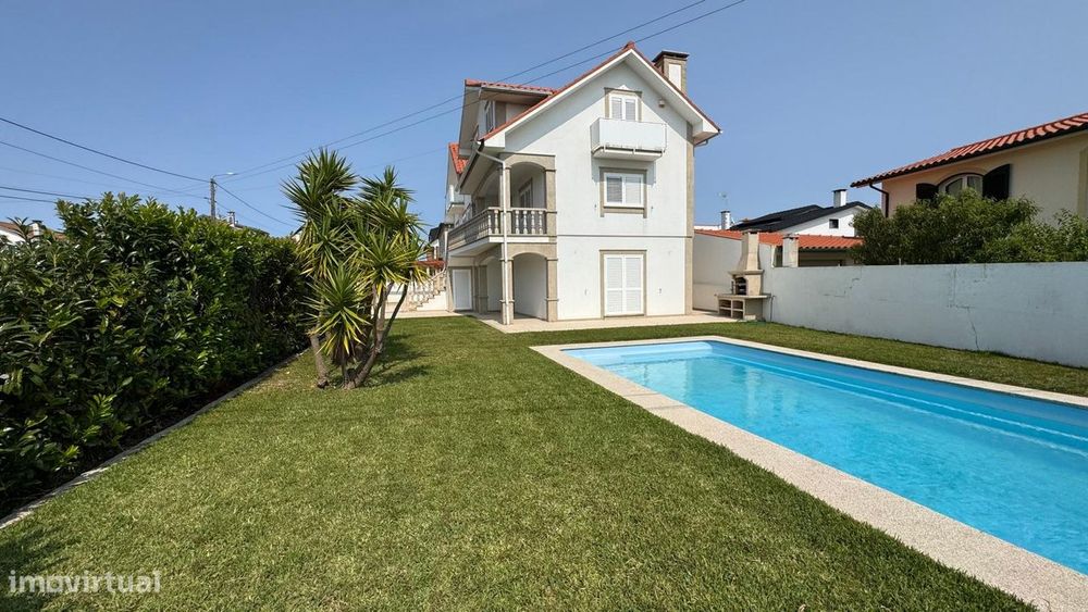 Moradia T5 com piscina - Foz do Neiva