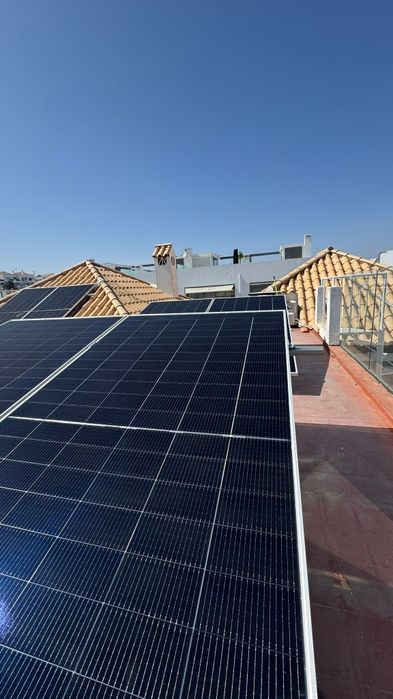 Instalação de painéis solares fotovoltaicos