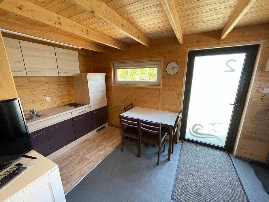 Komfortowe domki - apartamenty 140m od plaży z tarasem i parkingiem!!!