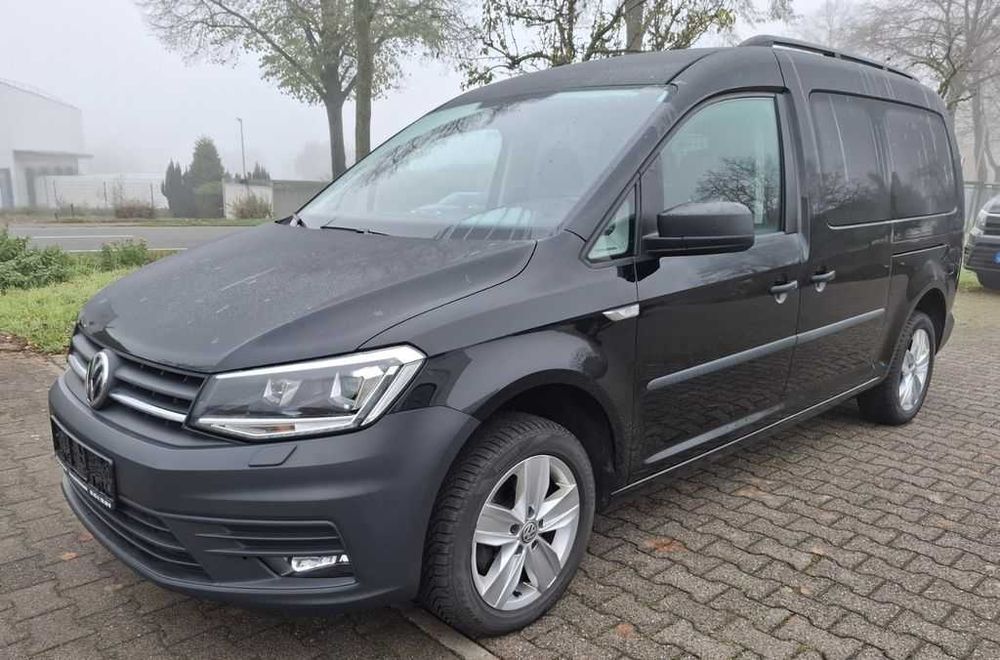 Бампер Volkswagen Caddy запчастини розборка