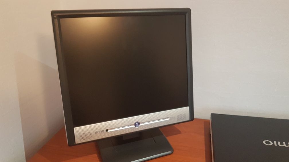 Monitor 17''