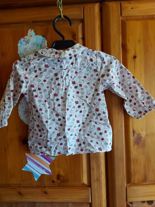 Sukienka dziewczęca CHELLO KITTY wiek 6/9/12 miesięcy firma H&M